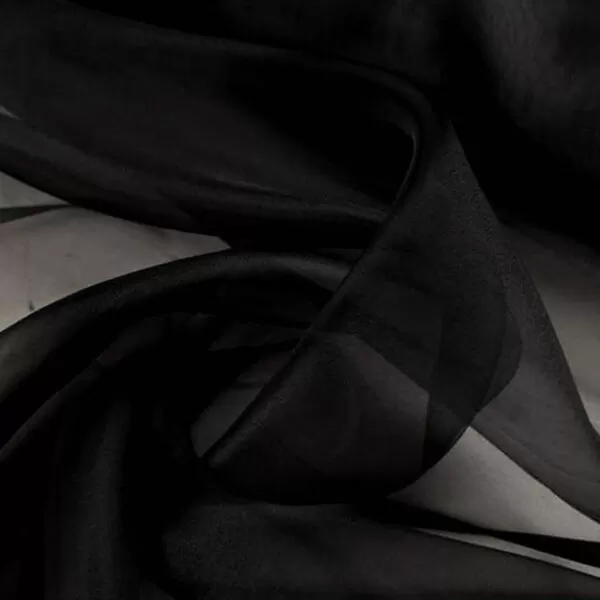 ORGANZA DE SEDA PRETA